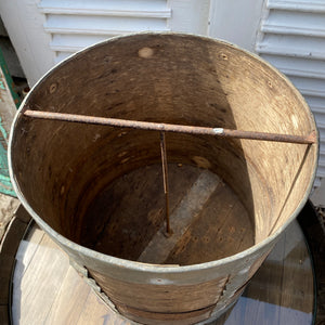 Beautiful Old french grain weighing tub