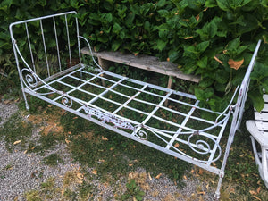 French metal day bed