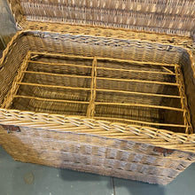 Load image into Gallery viewer, French wicker poultry basket
