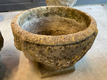 Load image into Gallery viewer, 4 Weathered reconstituted stone planting urns
