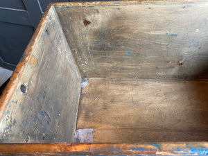 Original wooden hand painted Dorothy Perkins crate